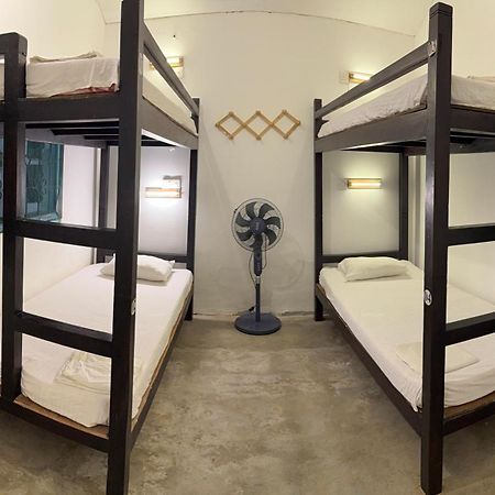 Bunk 15 Hiriketiya Albergue Dikwella Sur Exterior foto