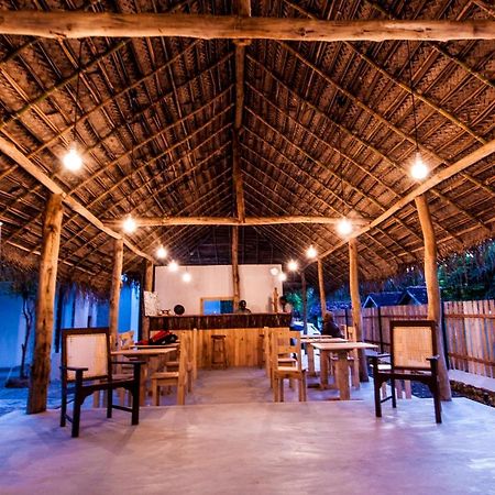 Bunk 15 Hiriketiya Albergue Dikwella Sur Exterior foto