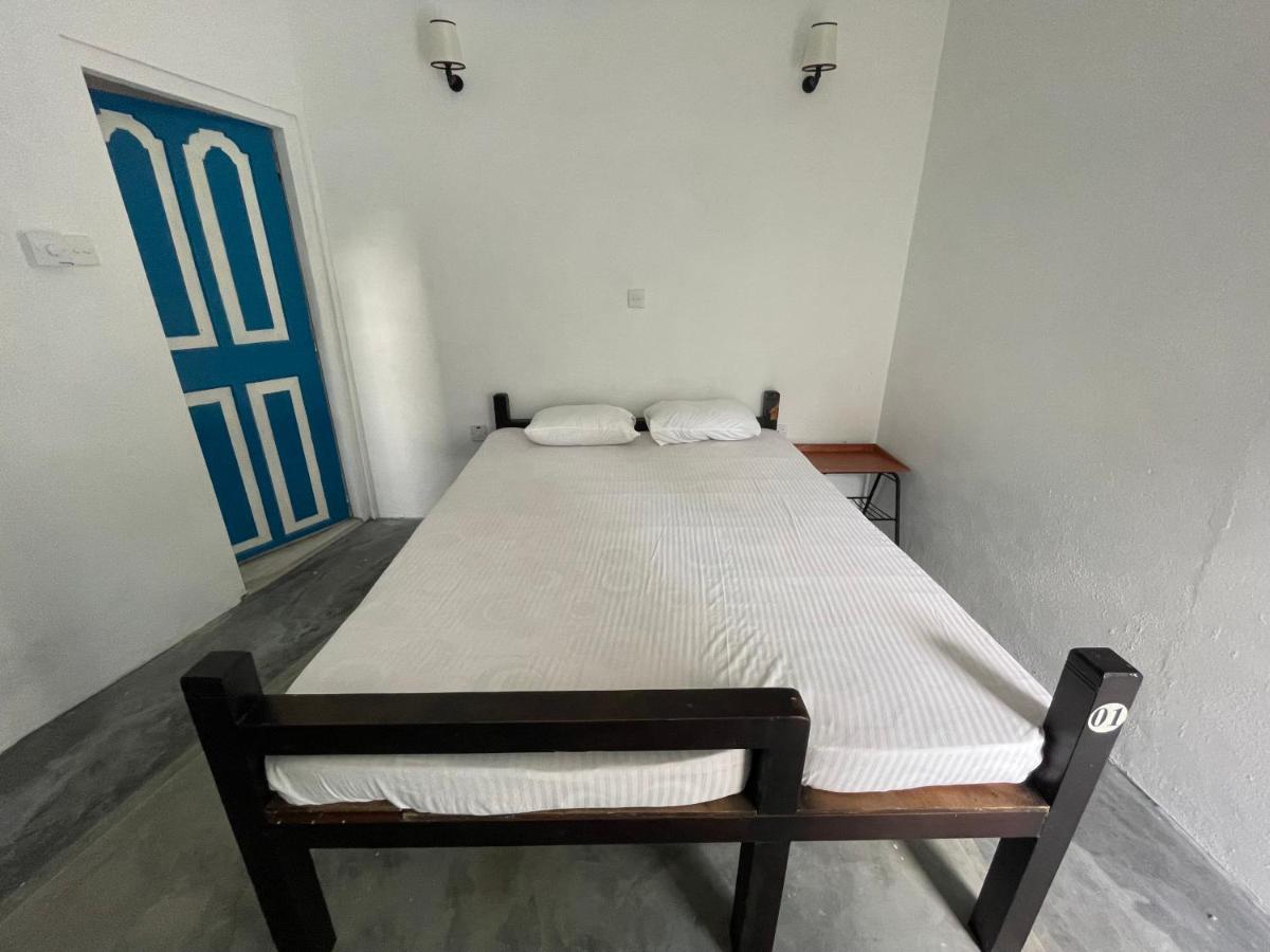 Bunk 15 Hiriketiya Albergue Dikwella Sur Exterior foto