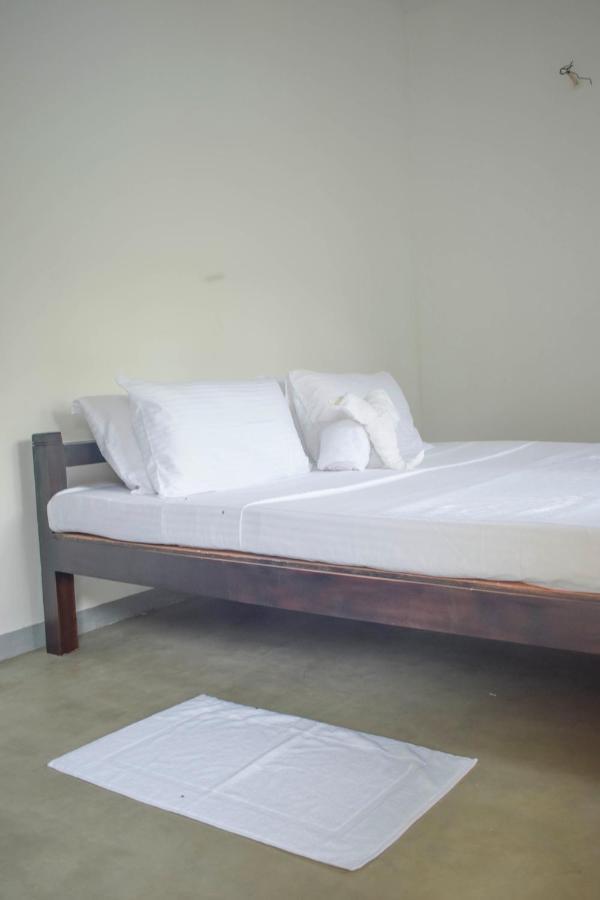 Bunk 15 Hiriketiya Albergue Dikwella Sur Exterior foto