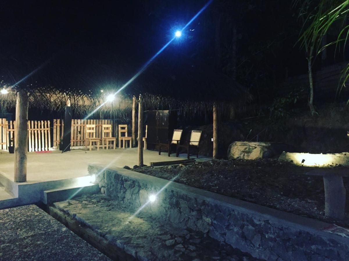 Bunk 15 Hiriketiya Albergue Dikwella Sur Exterior foto